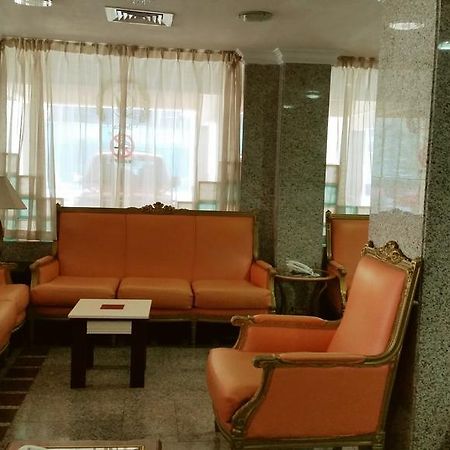 Deebaj Al Khabisi Plaza Aparthotel Dubai Bagian luar foto