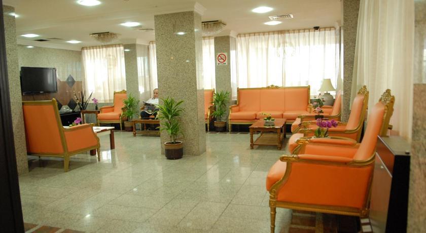 Deebaj Al Khabisi Plaza Aparthotel Dubai Bagian luar foto