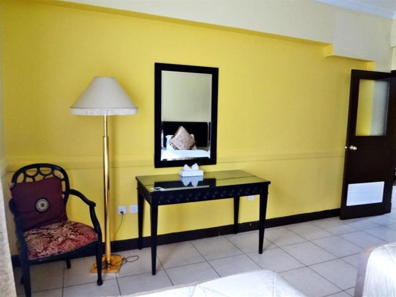 Deebaj Al Khabisi Plaza Aparthotel Dubai Bagian luar foto