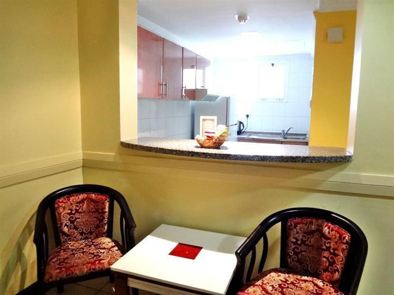 Deebaj Al Khabisi Plaza Aparthotel Dubai Bagian luar foto