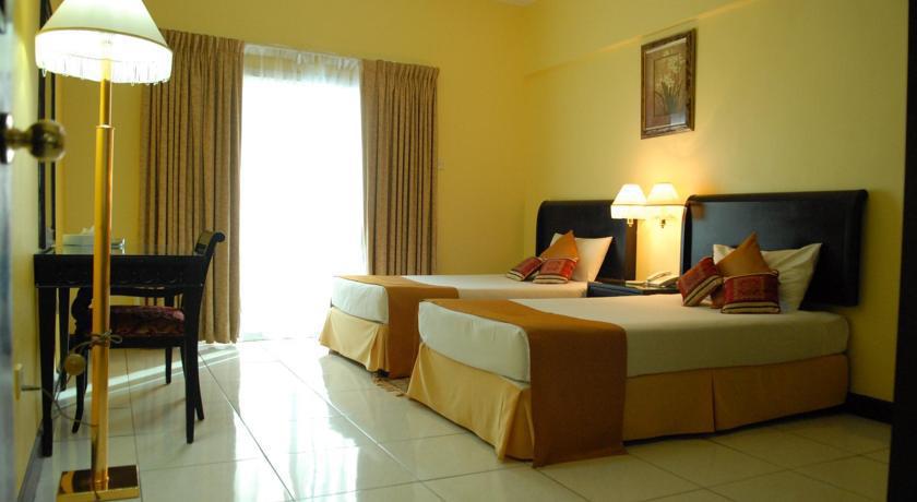 Deebaj Al Khabisi Plaza Aparthotel Dubai Bagian luar foto